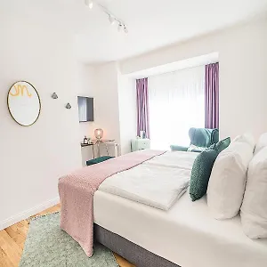 https://victoria-hotel.topcolognehotels.com